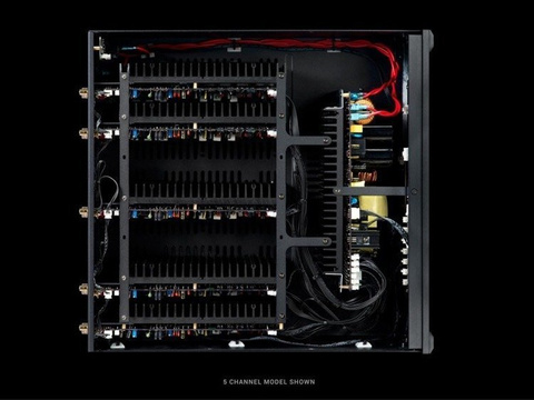 Emotiva XPA C seven (3.2) Gen3 Wzmacniacz mocy 7-kanałowy